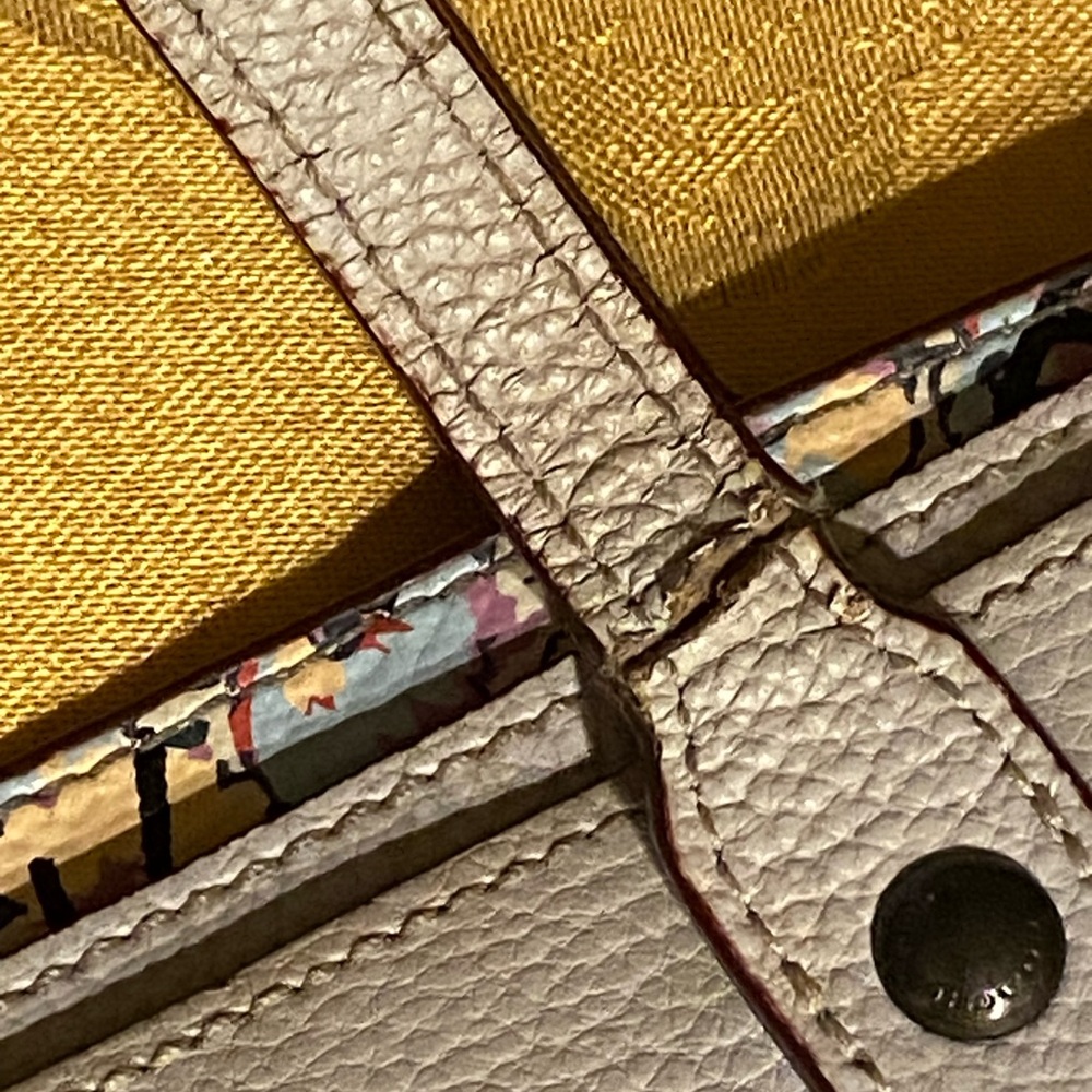 COACH Keith Haring Pink Heart Travel Tote with Charms - Picture 10 of 16